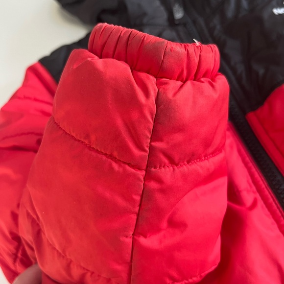 Xs youth North Face jacket red - Picture 5 of 5